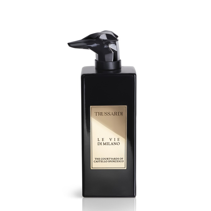 TRUSSARDI LE VIE DI MILANO COURTYARDS CASTELLO SFORZESCО